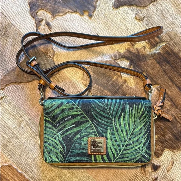 Dooney & Bourke | Bags | Dooney Bourke Green And Brown  display picture 2
